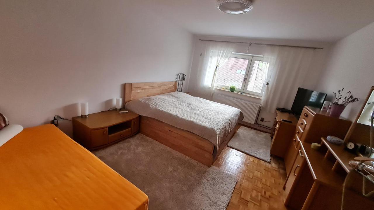 Penzion Piano Apartment Liptovsky Mikulas Ngoại thất bức ảnh