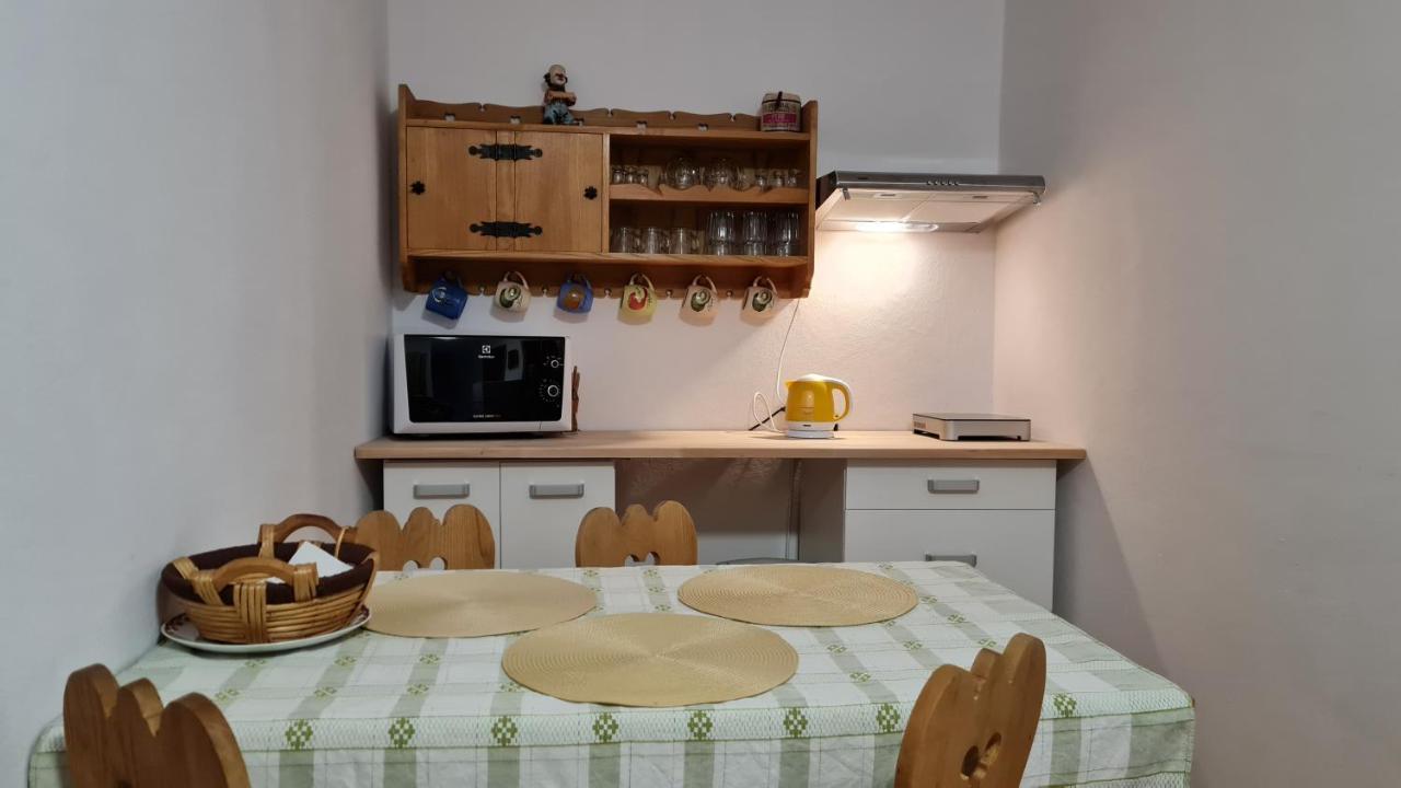 Penzion Piano Apartment Liptovsky Mikulas Ngoại thất bức ảnh